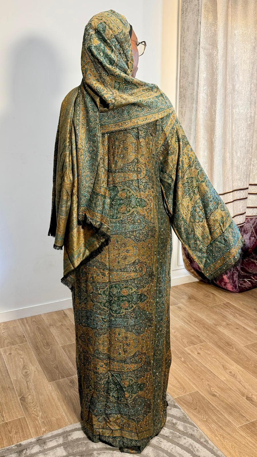 Abaya Pashmina Oasis, détail de la matière pashmina haute qualité.