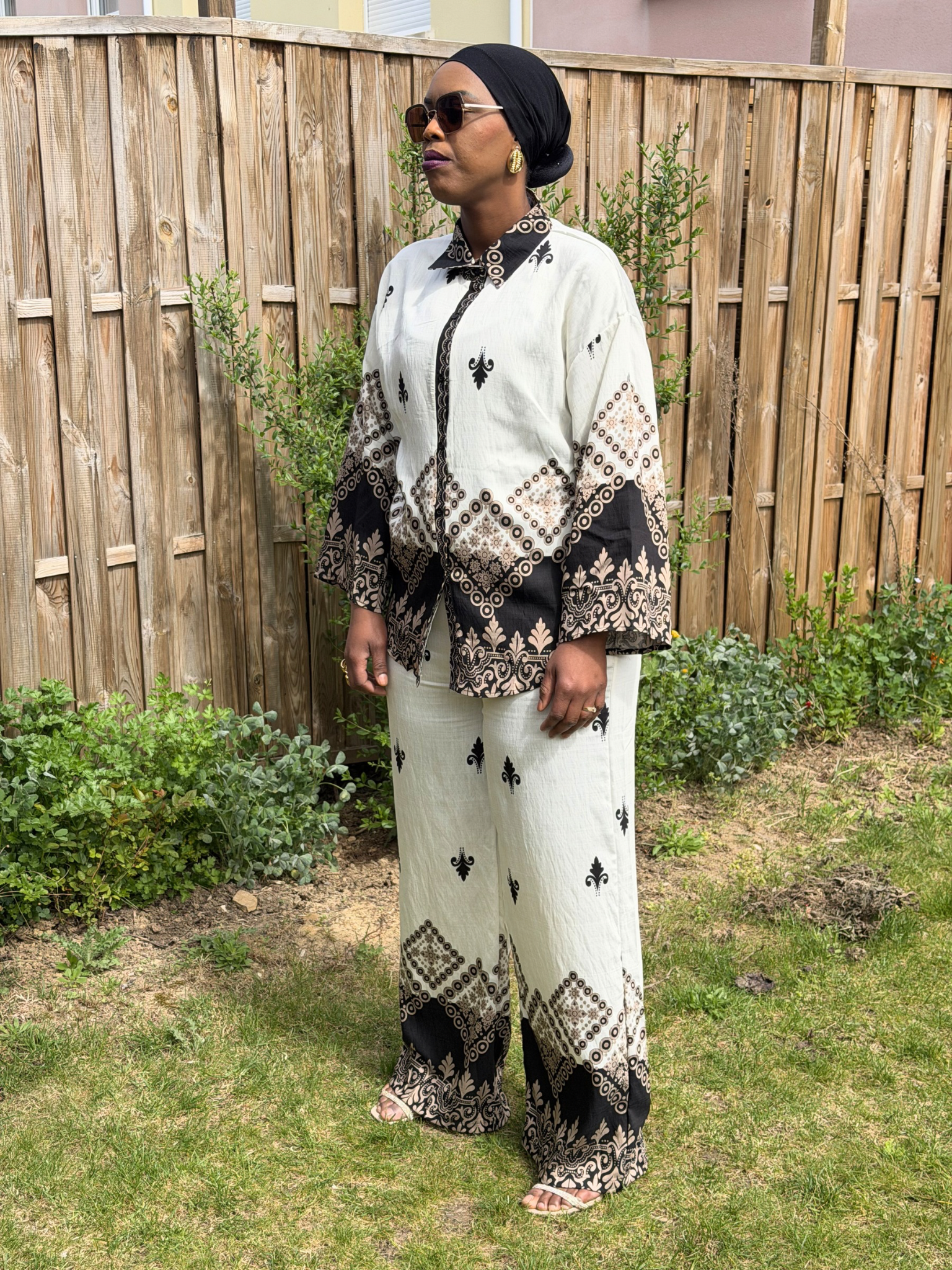 Ensemble en lin avec motifs