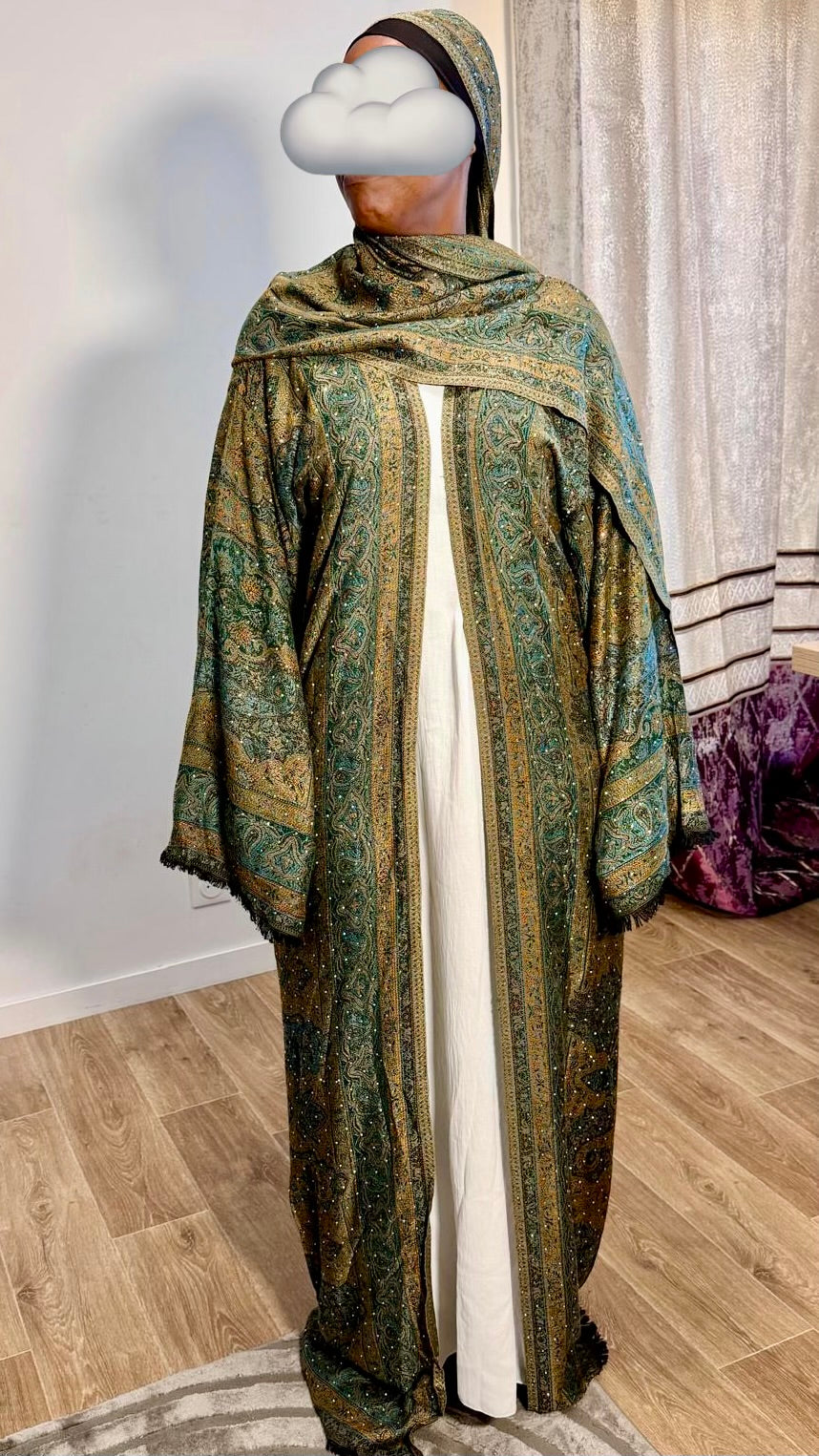 Abaya Pashmina Oasis, pièce premium avec kimono et foulard assortis inclus.