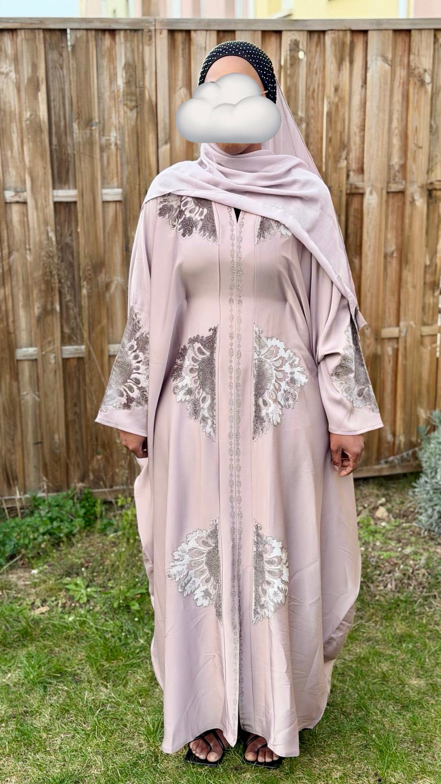 Abaya Amina