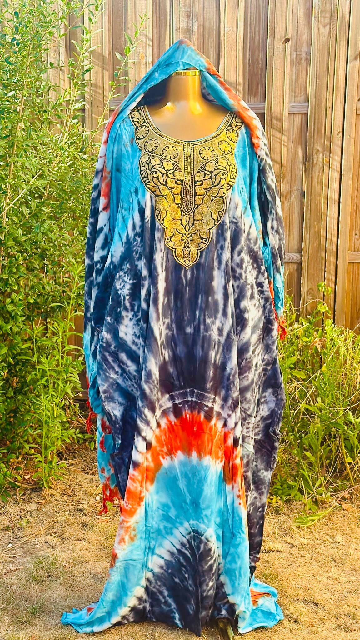 Boubou africain femme Awa – vue arrière, tie-dye brodé