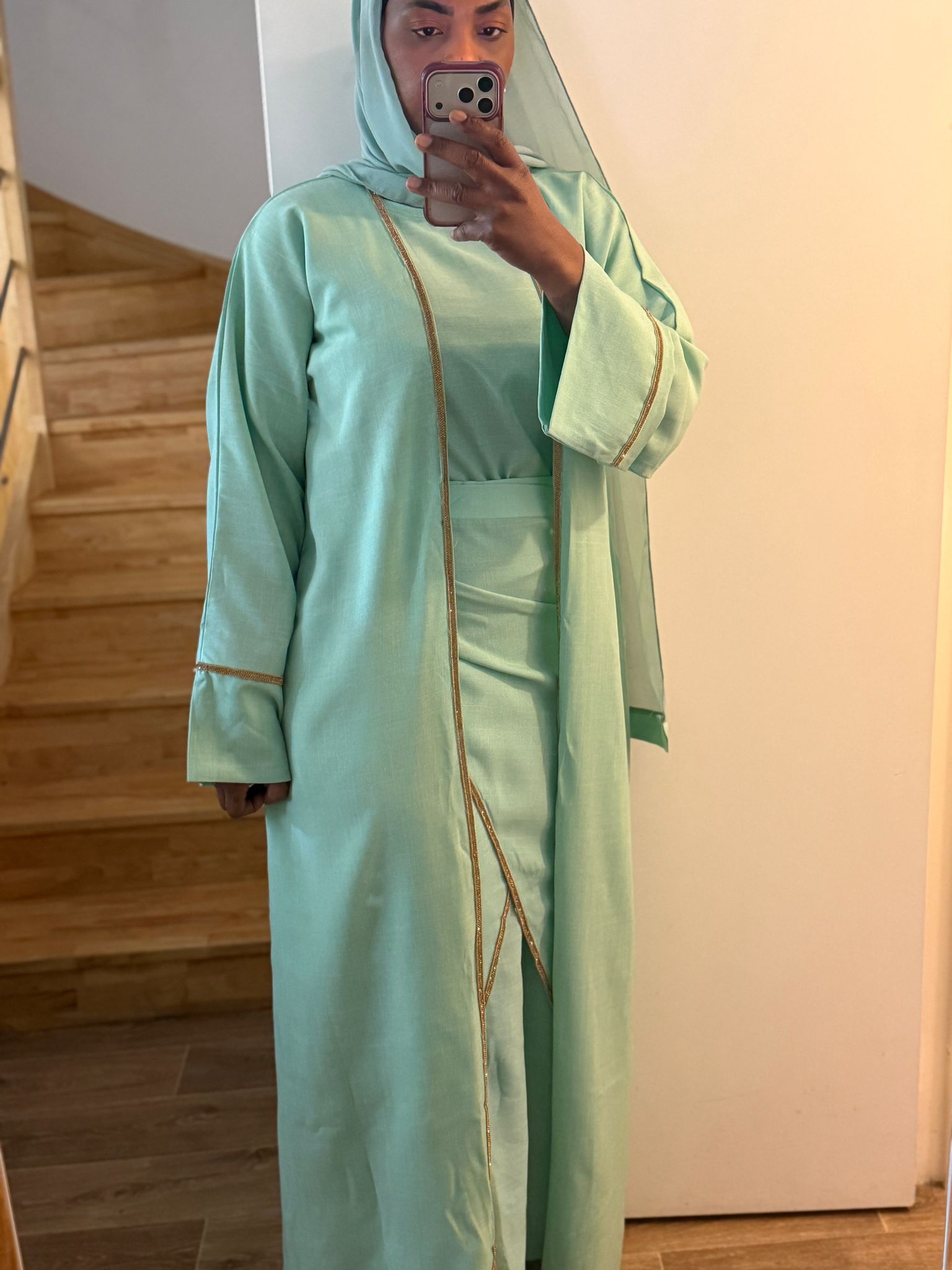 Abaya Nour