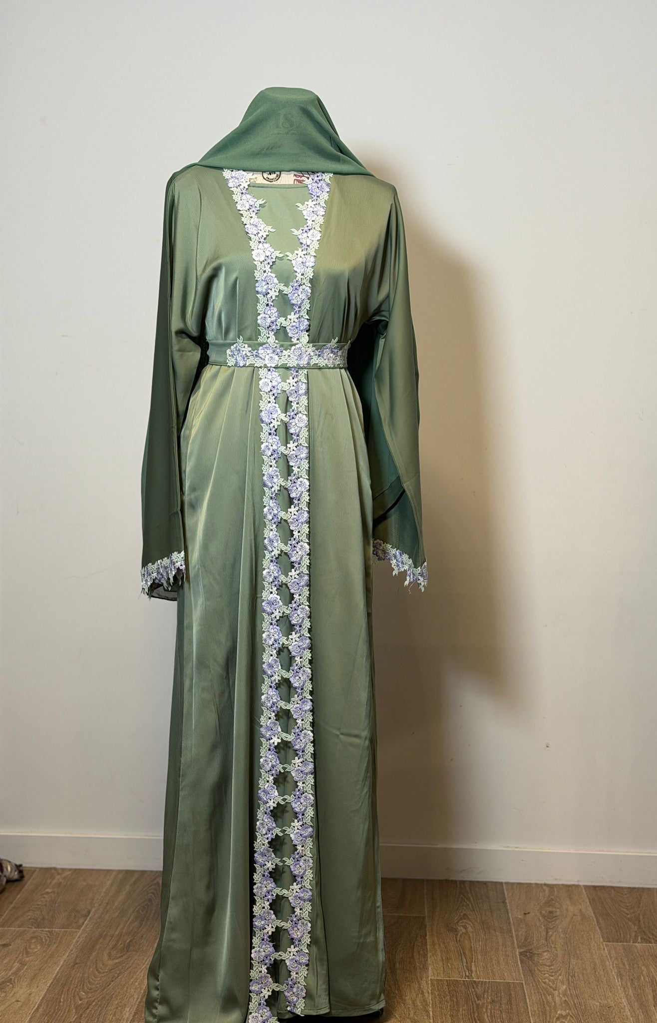 Abaya Maya