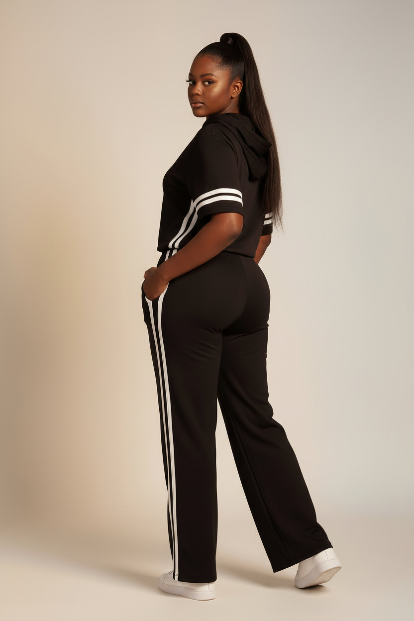 Ensemble Safiya noir à bandes blanches – vue de dos