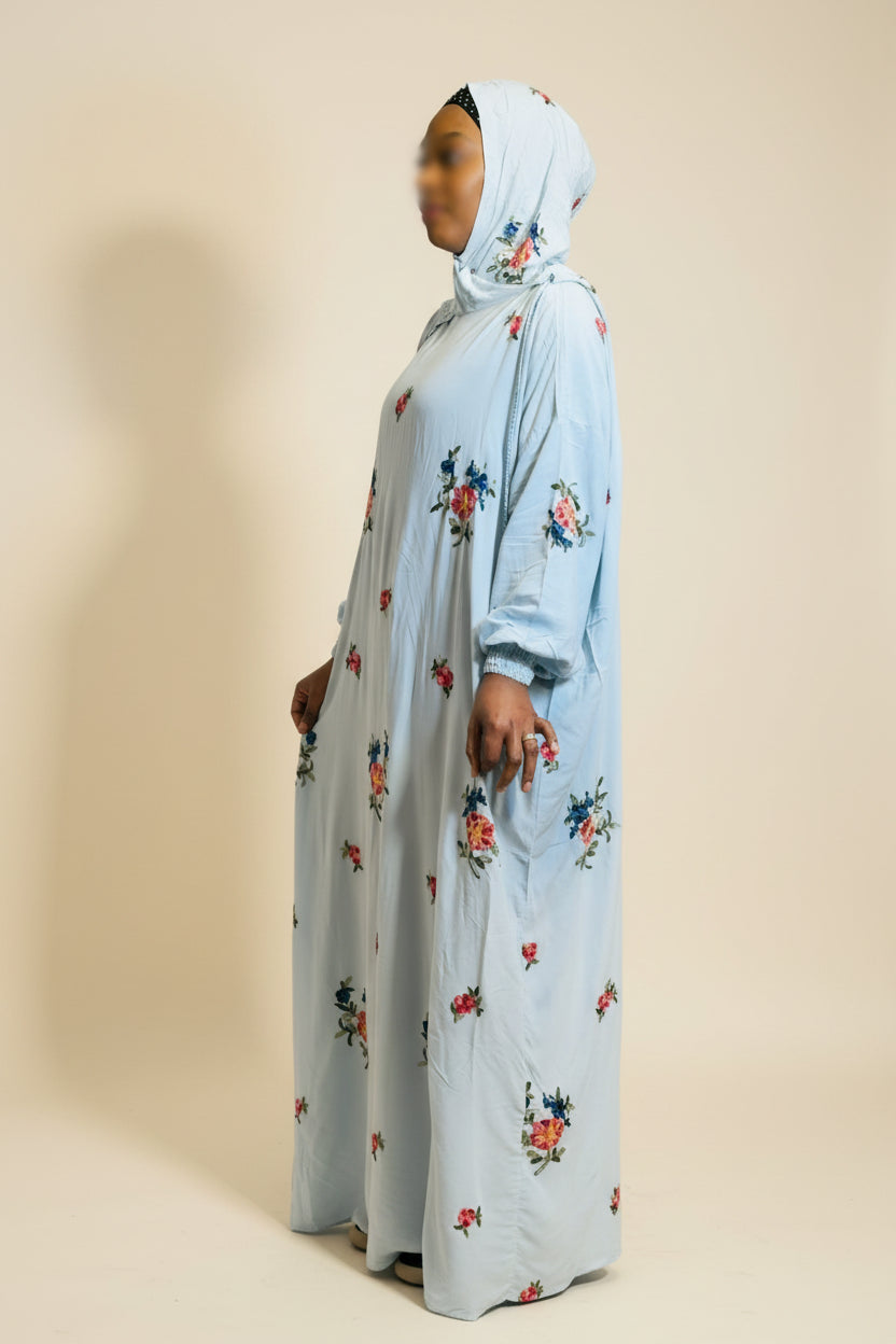 Robe de prière femme Fleurie – bleu ciel