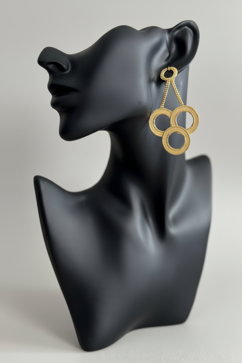 Boucles d'oreilles trois anneaux femme – portées
