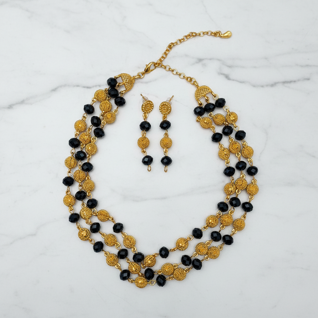 Parure Nadia plaqué or portée - collier et boucles d'oreilles Shop by Lyah