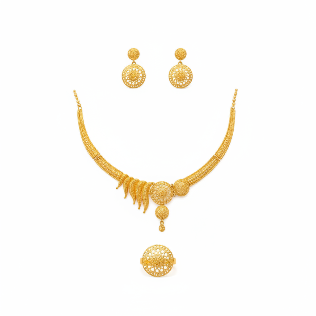 Parure Prestige plaqué or – les trois pièces à plat : chaîne, boucles d'oreilles et bague